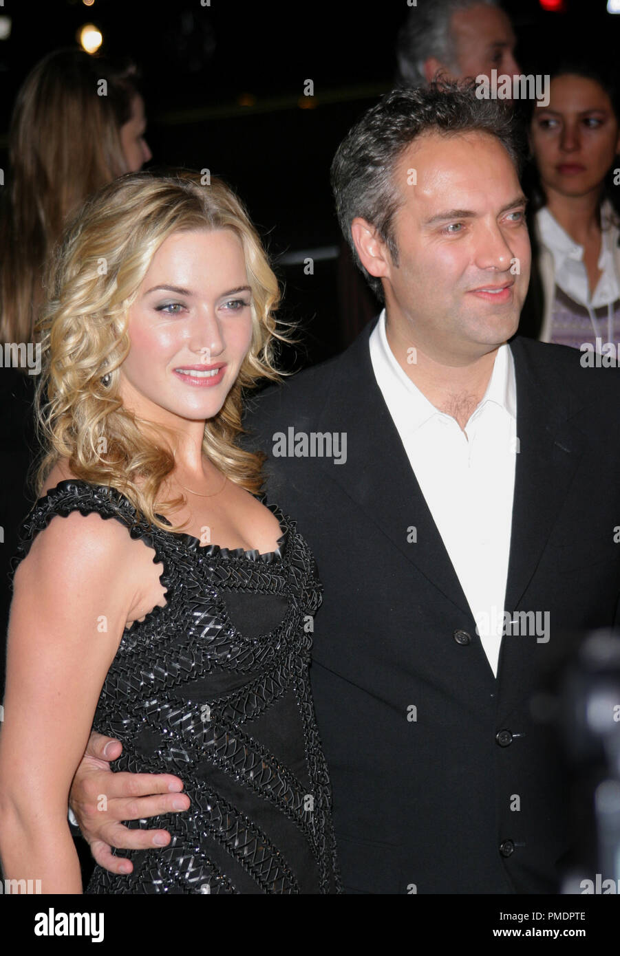 'Trouver' Neverland 11-11-2004 Premiere, Kate Winslet et son mari Sam Mendes Photo par Joseph Martinez / PictureLux 21993 Numéro de référence de dossier 0043PLX pour un usage éditorial uniquement - Tous droits réservés Banque D'Images
