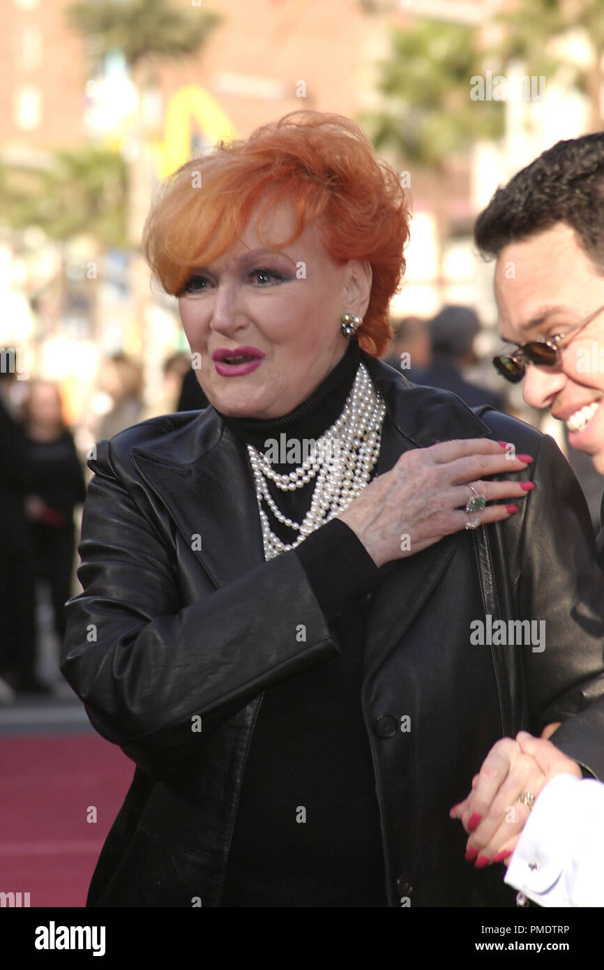 'Guerre des Mondes' (création) Ann Robinson 06-27-2005 / le Grauman's Chinese Theatre / Hollywood, CA Photo par Joseph Martinez - Tous droits réservés référence #  22410 0002PLX pour un usage éditorial uniquement - Banque D'Images