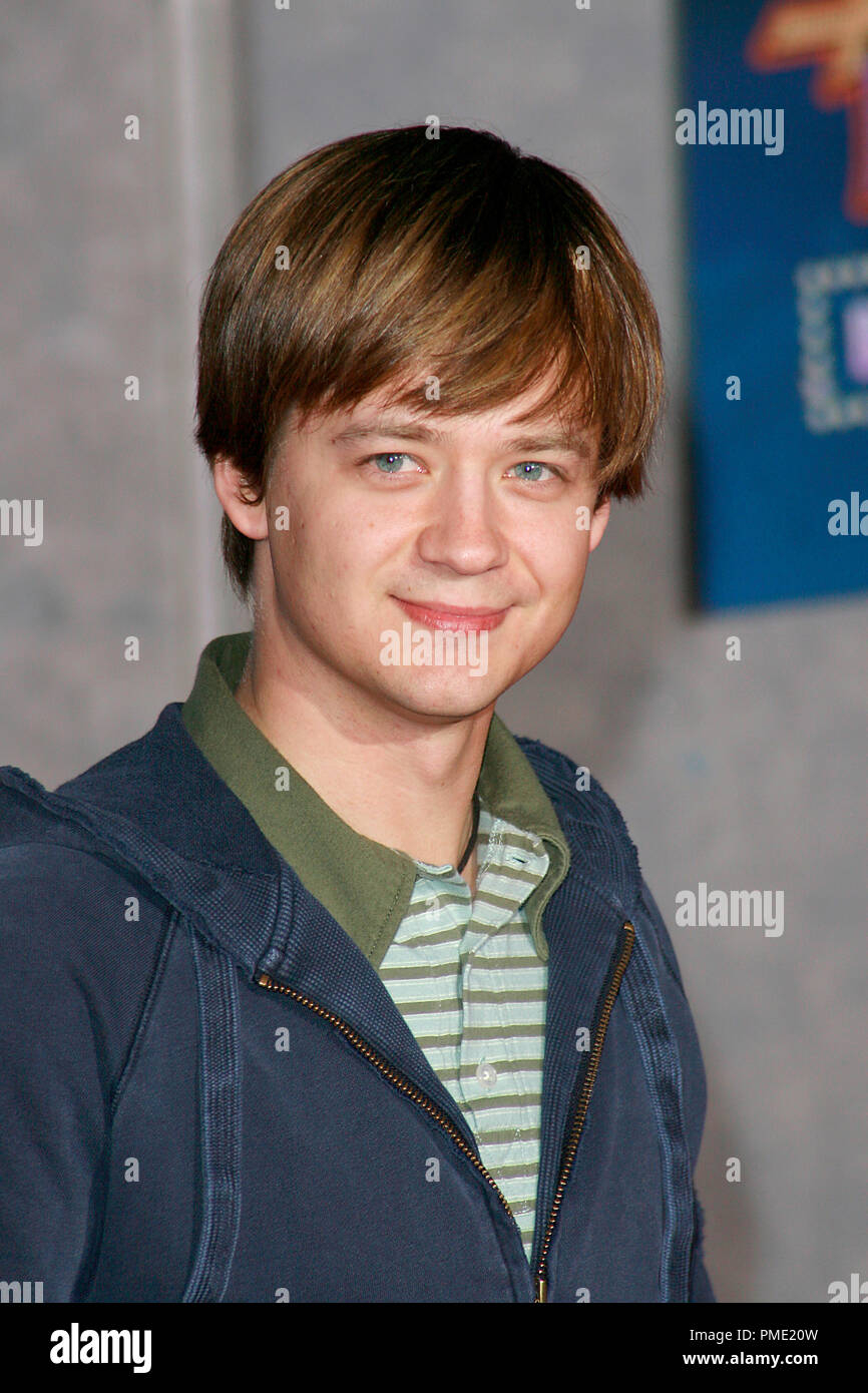 Hannah Montana & Miley Cyrus : Meilleur des Deux Mondes Concert Tour Premiere Jason Earles 1-17-2008 / El Capitan Theatre / Walt Disney Pictures / Hollywood, CA / Photo par Joseph Martinez référence #  23332 Fichier 0051PLX pour un usage éditorial uniquement - Tous droits réservés Banque D'Images