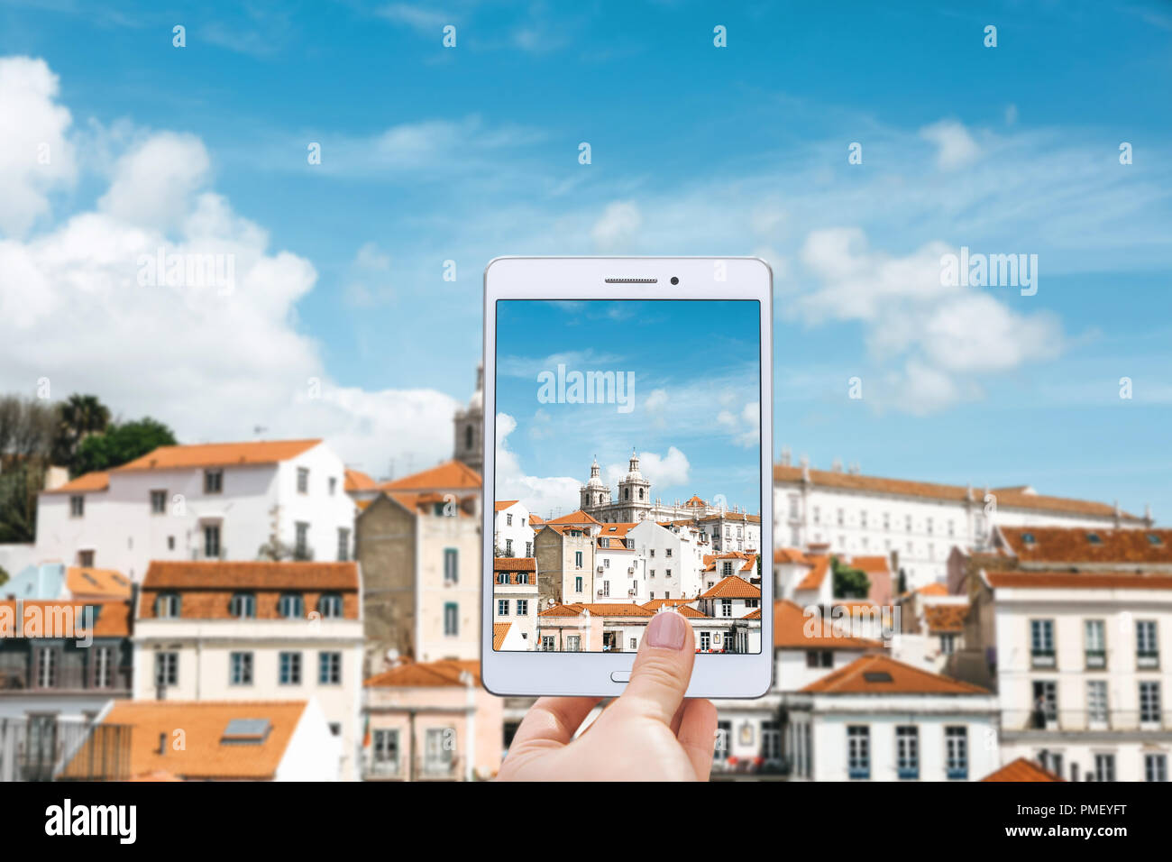 L'photographies sur la tablette d'une belle architecture à Lisbonne au Portugal pour la mémoire. Banque D'Images