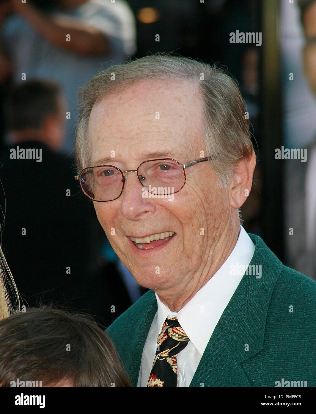 Get Smart Premiere Bernie Kopell 6-16-2008 / Mann Village Theatre / Westwood, CA / Warner Brothers / Photo par Joseph Martinez référence #  23550 Fichier 0075PLX pour un usage éditorial uniquement - Tous droits réservés Banque D'Images