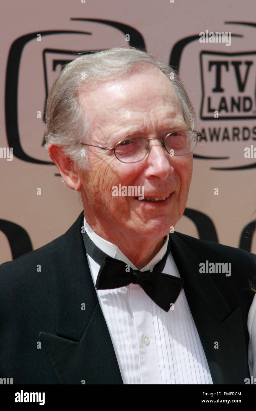 Bernie Kopell au "8e TV Land Awards". Au lieu d'arrivée, de Sony Pictures à Culver City, CA, le 17 avril 2010. Photo par : Fichier PictureLux 30176 #  de référence pour un usage éditorial 119PLX seulement - Tous droits réservés Banque D'Images