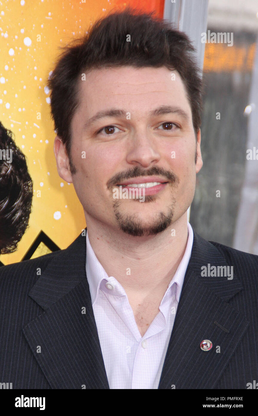 James Vanderbilt au Los Angeles Premiere des perdants au Grauman's Chinese Theatre à Hollywood, CA le Mardi, 20 avril, 2010. Photo par Pedro Ulayan 1568 Photo Presse Pacific Rim. /PictureLux 30186 Numéro de référence de dossier 017RPAC pour un usage éditorial uniquement - Tous droits réservés Banque D'Images