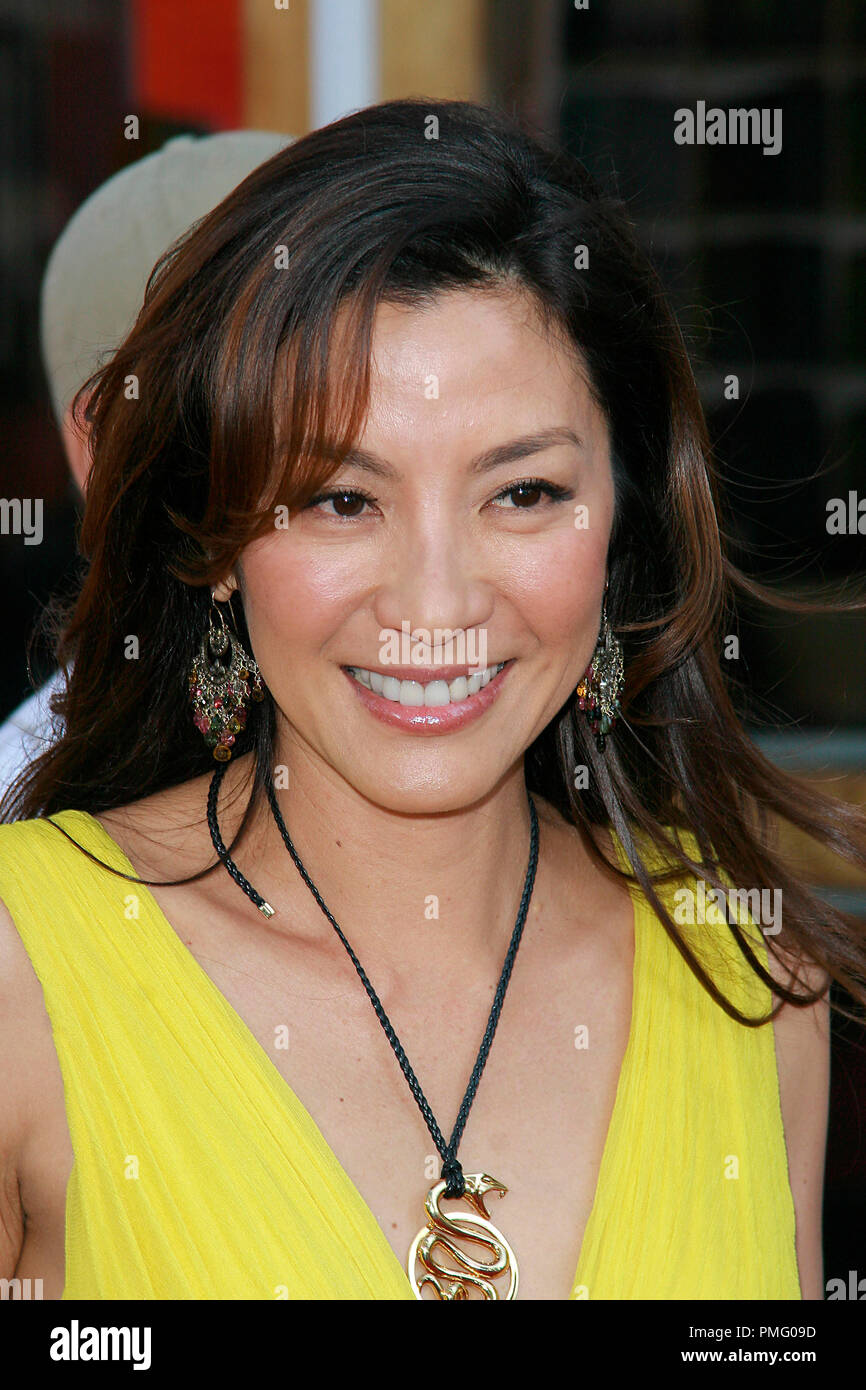 "La Momie : la tombe de l'Empereur Dragon' Premiere Michelle Yeoh 7-27-2008 / CityWalk Cinemas / Universal City, CA / Universal Studios / © Joseph Martinez / Picturelux - Tous droits réservés référence #  23578 0032PLX pour un usage éditorial uniquement - Tous droits réservés Banque D'Images