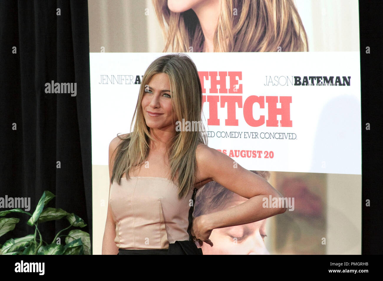 Jennifer Aniston lors de la première mondiale de Miramax Films et Photos Le commutateur "mandat". Arrivants tenue à l'Arclight Theatre à Hollywood, CA. Le 16 août 2010. Photo par : Richard Chavez / PictureLux 30417 Numéro de référence de dossier 061RAC pour un usage éditorial uniquement - Tous droits réservés Banque D'Images