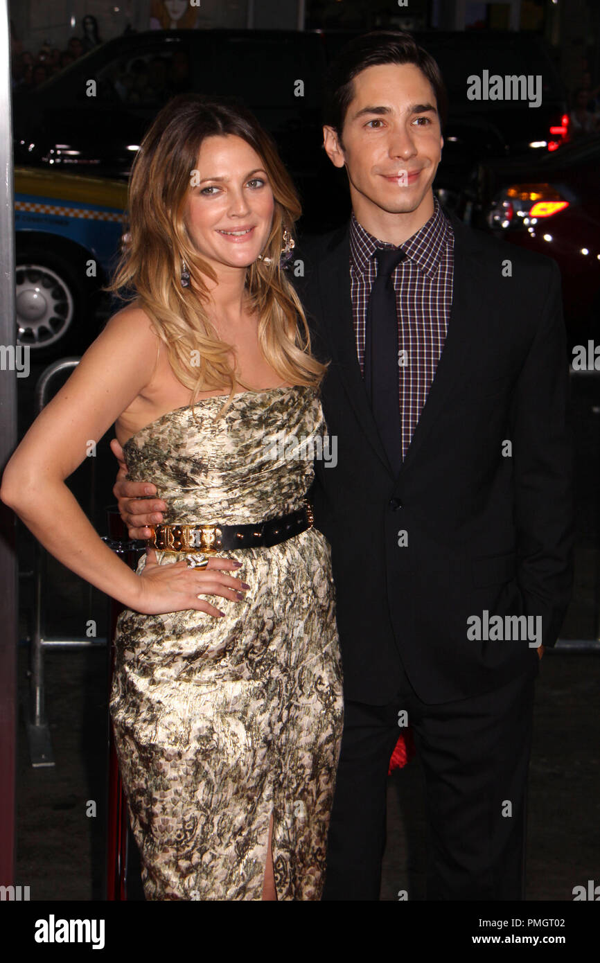 Drew Barrymore, Justin Long 23/08/10 'Going the Distance' Premiere @ Grauman's Chinese Theater, du Hollywood Photo de Megumi Torii/HNW /PictureLux 30438 Numéro de référence de dossier 011PLX pour un usage éditorial uniquement - Tous droits réservés Banque D'Images