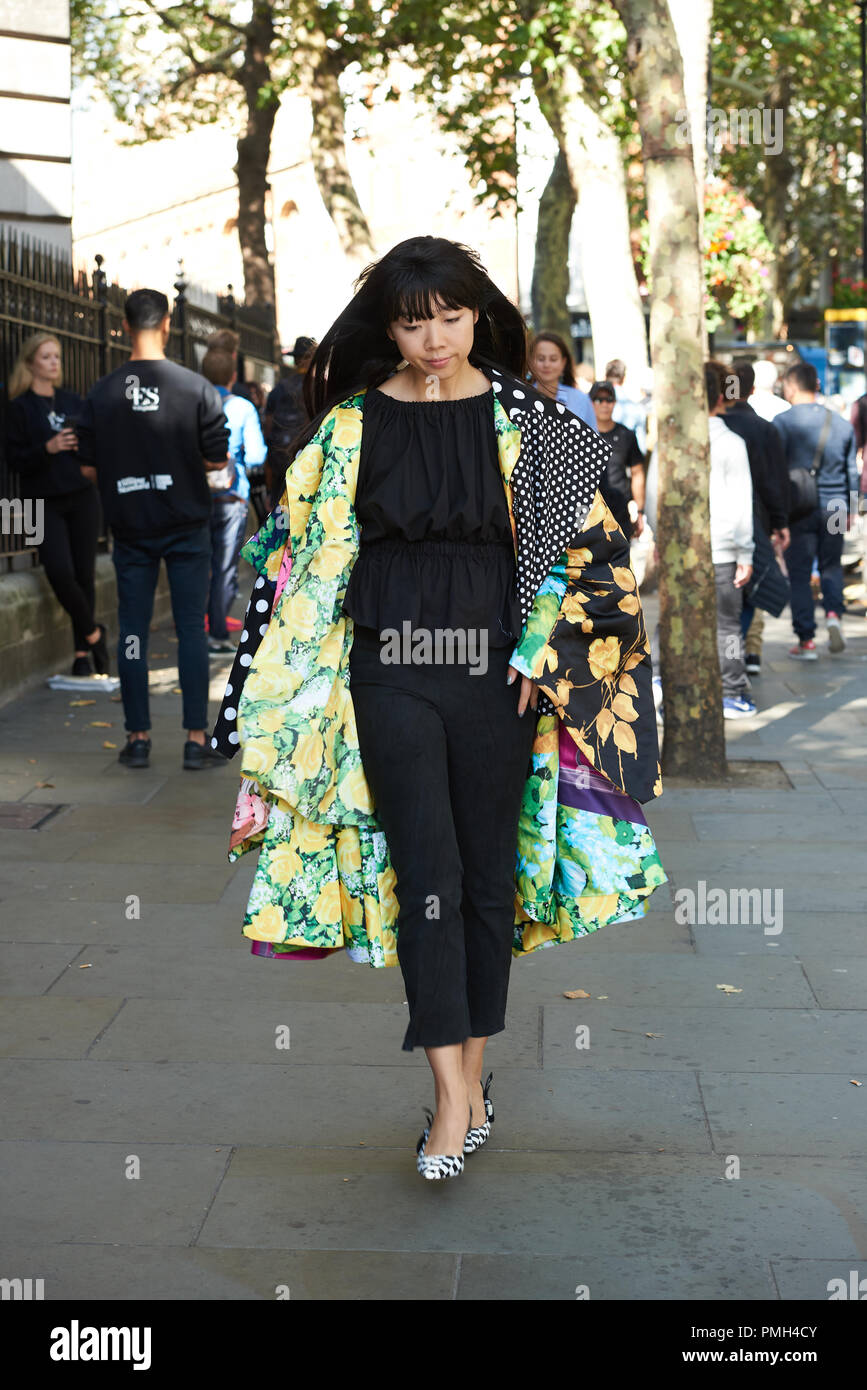 Londres, Royaume-Uni. 16 septembre 2018, Street Style, printemps été 2019, Fashion Week de Londres, UK Susie Lau Crédit : Saira MacLeod/Alamy Live News Banque D'Images