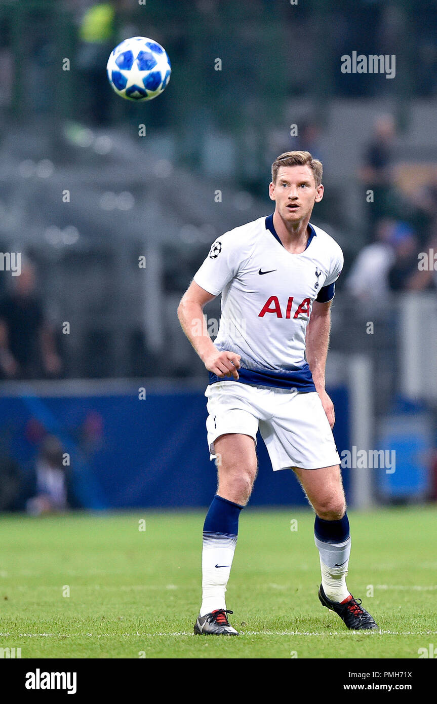 Milan, Italie. 18 septembre 2018. Jan Vertonghen de Tottenham Hotspur lors de la Ligue des Champions Groupe B match entre l'Inter Milan et Tottenham Hotspur au Stadio San Siro, Milan, Italie le 18 septembre 2018. Photo par Giuseppe maffia. 18 Sep, 2018. Credit : AFP7/ZUMA/Alamy Fil Live News Banque D'Images