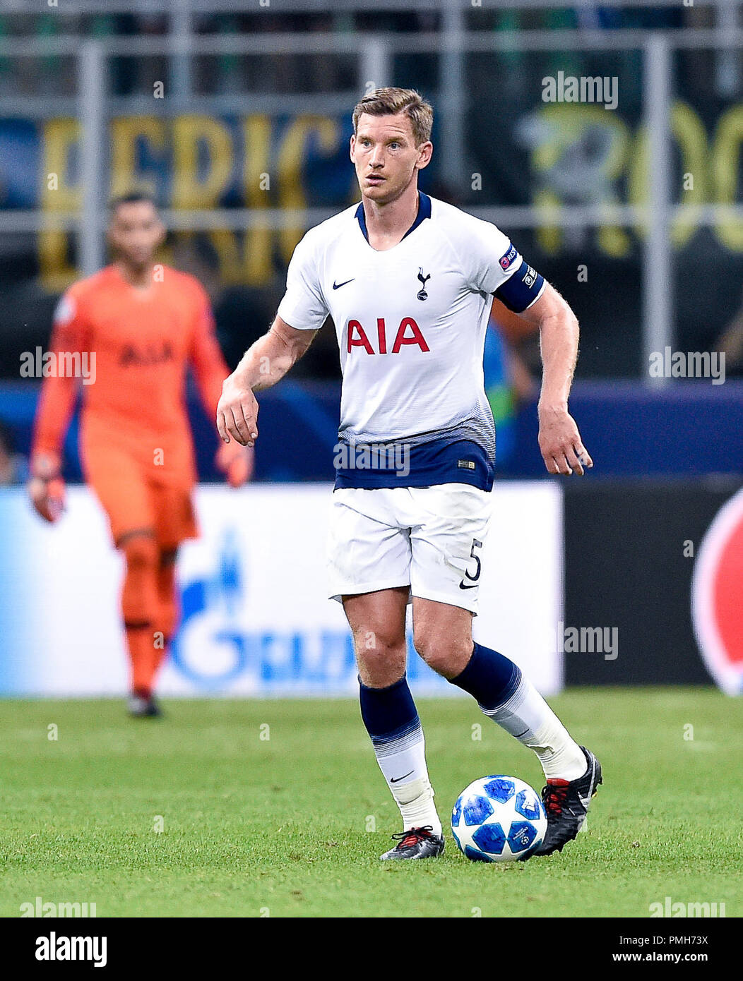 Milan, Italie. 18 septembre 2018. Jan Vertonghen de Tottenham Hotspur lors de la Ligue des Champions Groupe B match entre l'Inter Milan et Tottenham Hotspur au Stadio San Siro, Milan, Italie le 18 septembre 2018. Photo par Giuseppe maffia. 18 Sep, 2018. Credit : AFP7/ZUMA/Alamy Fil Live News Banque D'Images