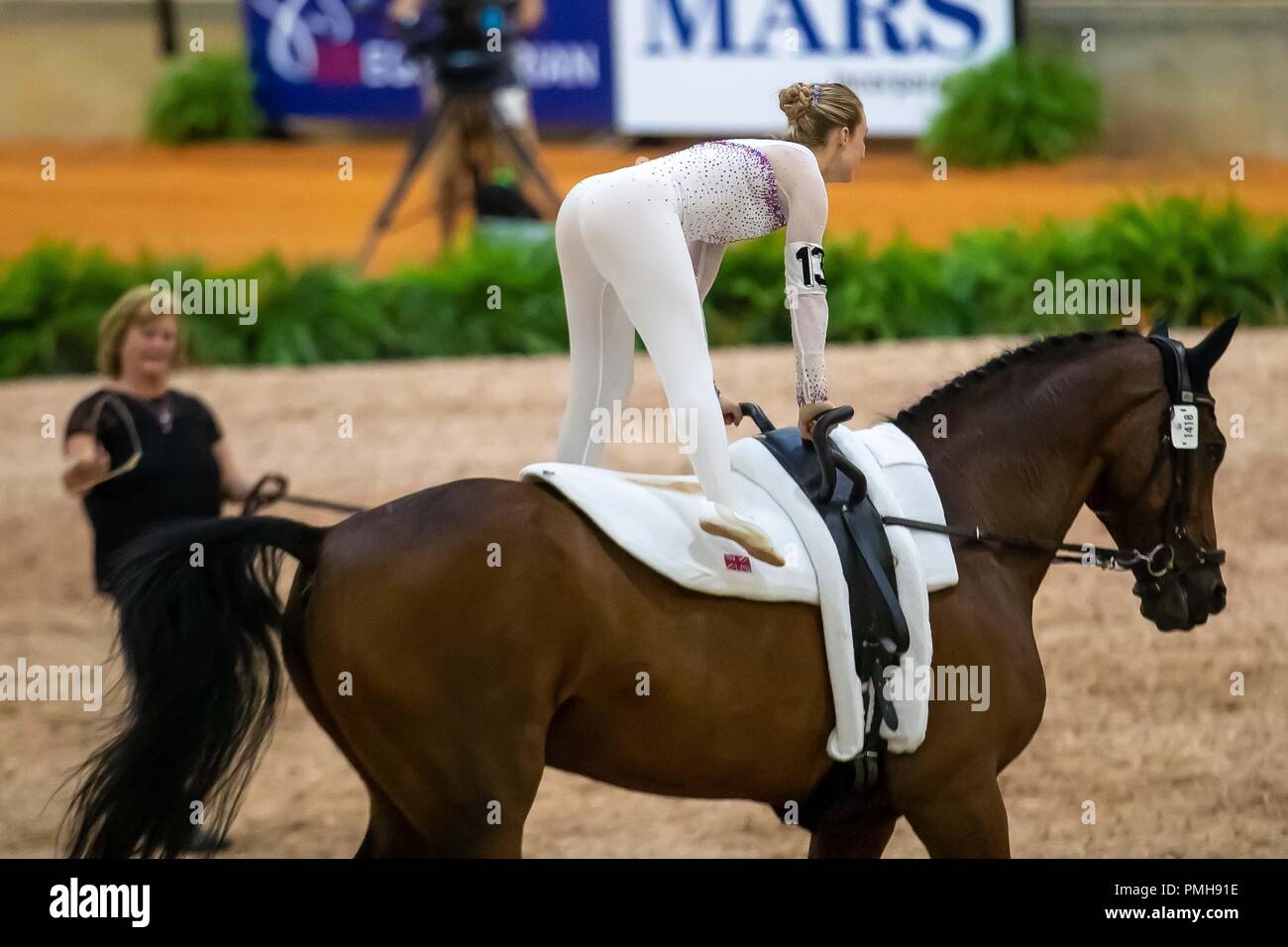 Tryon, North Carolina, USA . 18 Sep, 2018. Lucy Phillips. Demezza. S'attarder Julie Newell. GBR. Vaulting. Les femmes la concurrence. Jour 7. Les Jeux équestres mondiaux. WEG 2018 Tryon. La Caroline du Nord. USA. 18/09/2018. Credit : Sport en images/Alamy Live News Banque D'Images