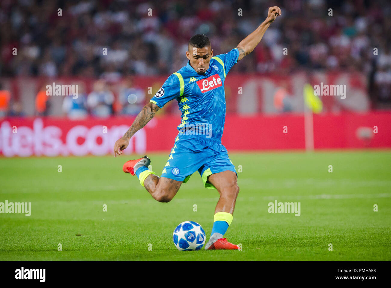 Belgrade, Serbie. 17 Sep, 2018. Allan de Naples qui passe dans le areaUEFA football Ligue des Champions, l'étoile rouge de Belgrade contre Napoli, Belgrade, Serbie. Credit : Nikola Krstic/Alamy Live News Banque D'Images