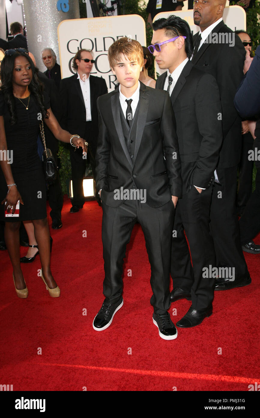 (L-r) Justin Bieber et directeur Jon M. Chu au 68ème GOLDEN GLOBE AWARDS - tapis rouge des arrivées. L'événement a eu lieu au Beverly Hilton Hotel à Los Angeles, CA le dimanche, 16 janvier 2011. Photo par AJ Garcia/ fichier PictureLux 359 référence #  30825 pour un usage éditorial uniquement - Tous droits réservés Banque D'Images