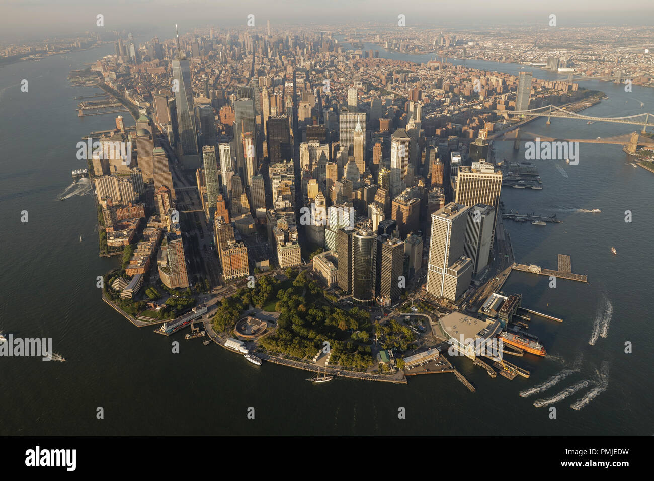 Vue aérienne de l'île de Manhattan à New York, aux États-Unis (Photo : Vanessa Carvalho / Brésil Photo Presse) Banque D'Images