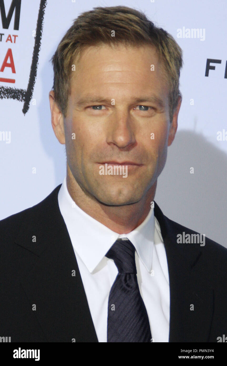Aaron Eckhart lors de la première mondiale de 'La Rum Diary' pour le film indépendant, au LACMA series a tenu au LACMA à Los Angeles, CA le Jeudi, 13 octobre, 2011. Photo par Pedro/ PictureLux Ulayan/ RPAC Banque D'Images