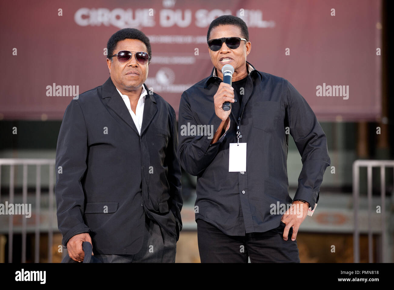 Tito et Jackie Jackson à la Michael Jackson immortalisé avec la main et l'Empreinte cérémonie à l'Grauman's Chinese Theatre à Hollywood, CA. L'événement a eu lieu le Jeudi, Janvier 26, 2012. Photo par Eden Ari/ RPAC/ PictureLux Banque D'Images
