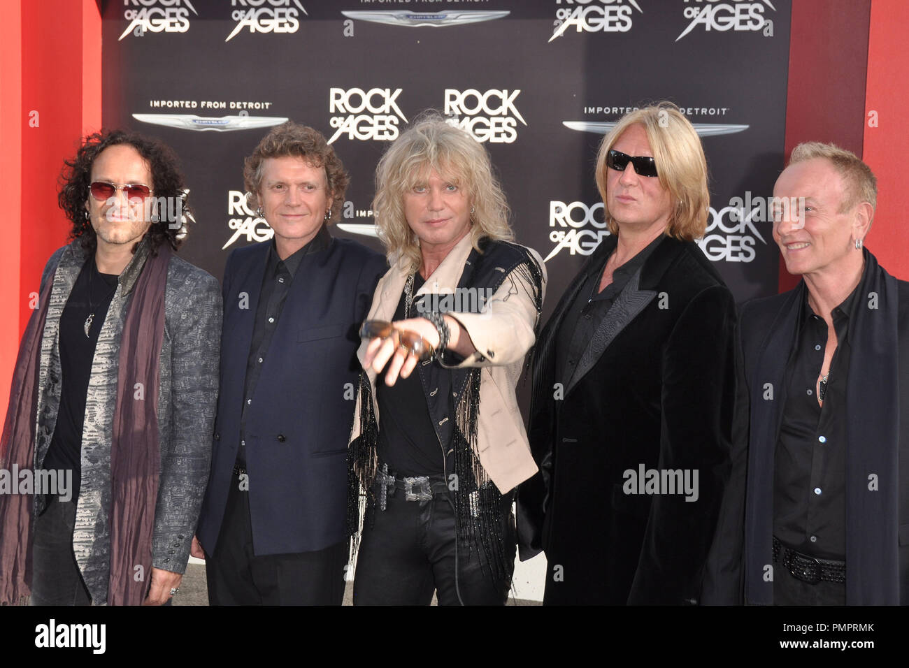 Def Leppard au "Rock of Ages" Premiere. Arrivants tenue au Grauman's Chinese Theatre à Hollywood, CA, le 8 juin 2012. Photo par M.Adams / PictureLux Banque D'Images