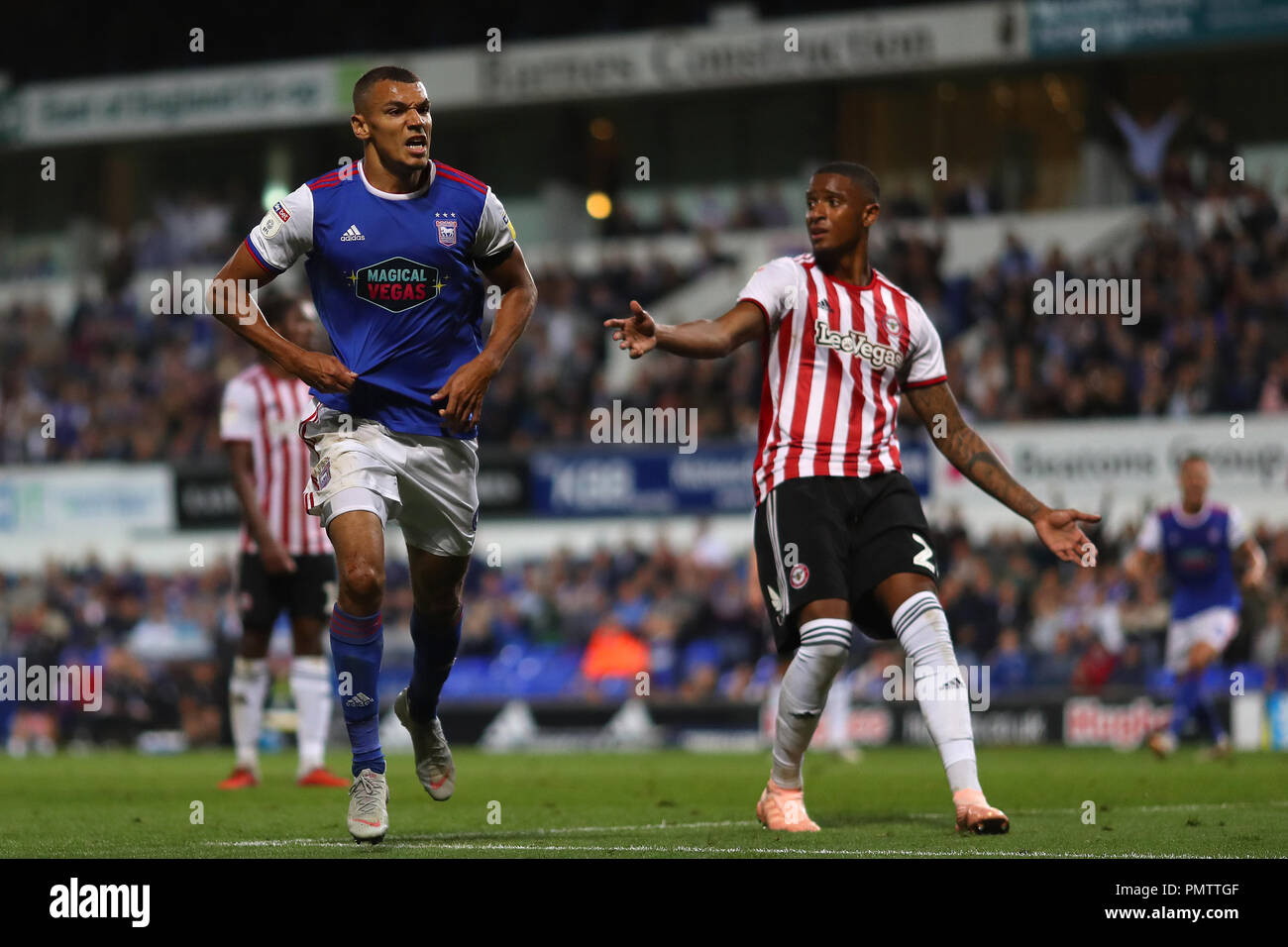 Ipswich, Royaume-Uni. 18 Sep 2018. Kayden Jackson d'Ipswich Town célèbre après avoir marqué le but égalisateur, ce qui en fait 1-1 - Ipswich Town v Brentford, Sky Bet Championship, Portman Road, Ipswich - 18 septembre 2018 Credit : Richard Calver/Alamy Live News Banque D'Images
