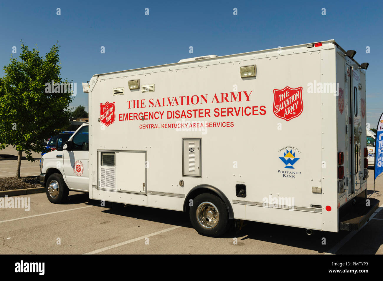 Lexington, Kentucky, USA. 18 septembre 2018. Les dons sont prises pour l'ouragan Florence Secours à Noth Carolina victimes prises par l'Armée du Salut à Lexington Kentucky le 18 septembre 2018, à envoyer des fonds à 100 % aux victimes en Caroline du Nord. Credit : Barry Fowler/Alamy Live News Banque D'Images