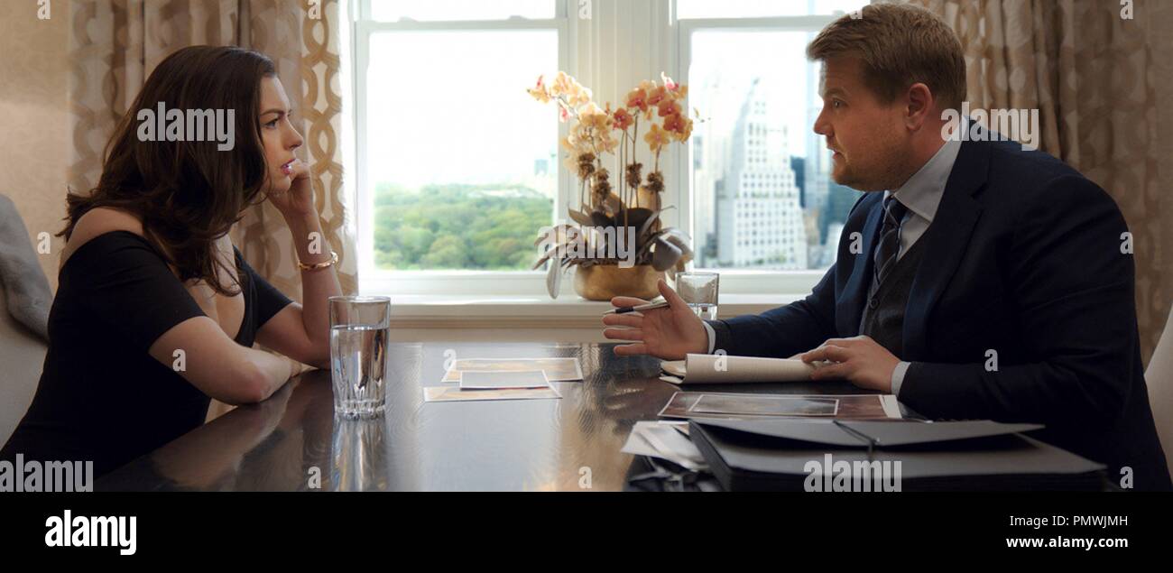 OCEAN'S 8 (2018) Anne Hathaway JAMES CORDEN GARY ROSS (DIR)/WARNER BROS COLLECTION MOVIESTORE LTD Banque D'Images