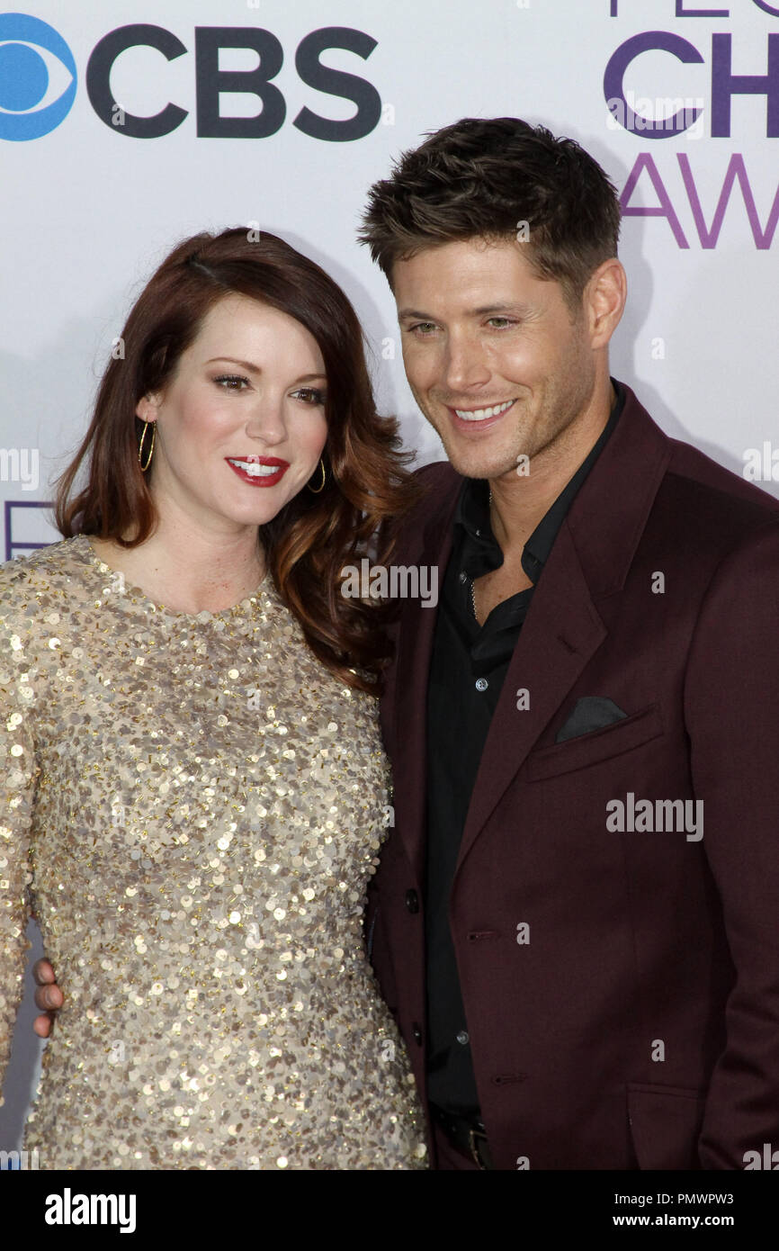 Jensen Ackles Et Danneel Harris Jensen Ackles et épouse Daneel Harris au People's Choice Awards 2013.  Arrivants tenue au Nokia Theatre L.A. Vivre à Los Angeles, CA, le 9 janvier  2013. Photo par : Richard Chavez / PictureLux Photo Stock - Alamy