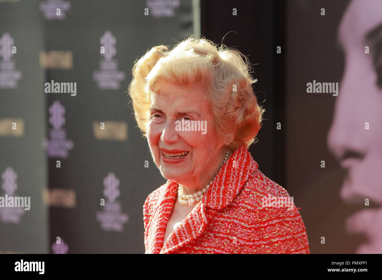 Jacqueline blanc au TCM Classic Film Festival 2013 Gala d'ouverture nuit 'Funny Girl'. Arrivants tenue au Théâtre chinois de Grauman à Hollywood, CA, 25 avril 2013. Photo par Joe Martinez / PictureLux Banque D'Images