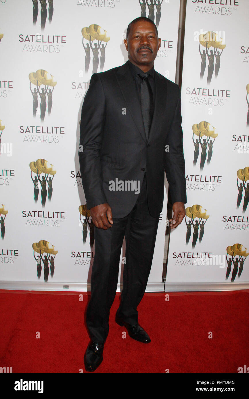 Dennis Haysbert 02/23/2014 18e année qui a eu lieu à l'hôtel InterContinental Century City, CA Photo par Kazuki Hirata / HNW / PictureLux Banque D'Images