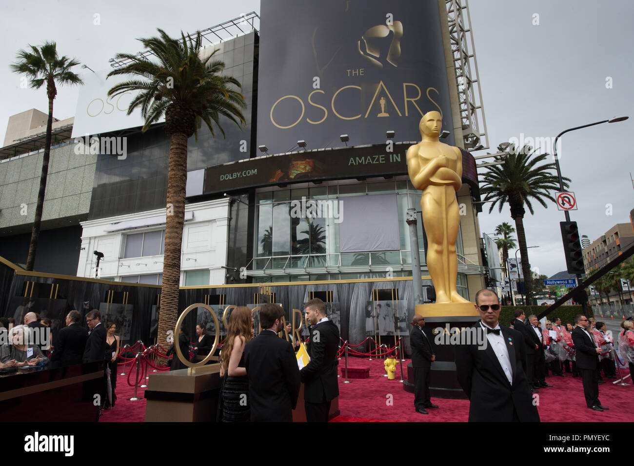 Tapis rouge pour l'atmosphère de l'émission ABC live 86e Oscars® au Théâtre Dolby®, le 2 mars 2014 à Hollywood, CA. Référence de fichier #  32268 011 pour un usage éditorial uniquement - Tous droits réservés Banque D'Images