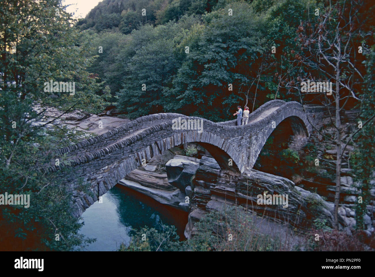 Ponte dei Salti,Verzasca River,Tessin, Suisse Banque D'Images