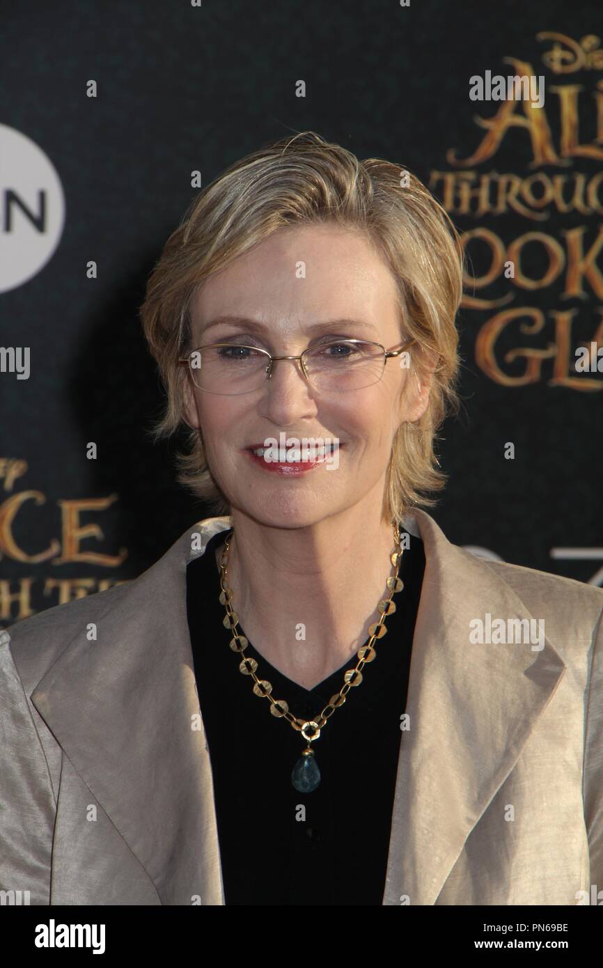 Jane Lynch 05/23/2016 La première américaine de 'Alice a travers le Glassh tenue au El Capitan Theatre à Hollywood, CA Photo par Izumi Hasegawa / HNW PictureLux Banque D'Images