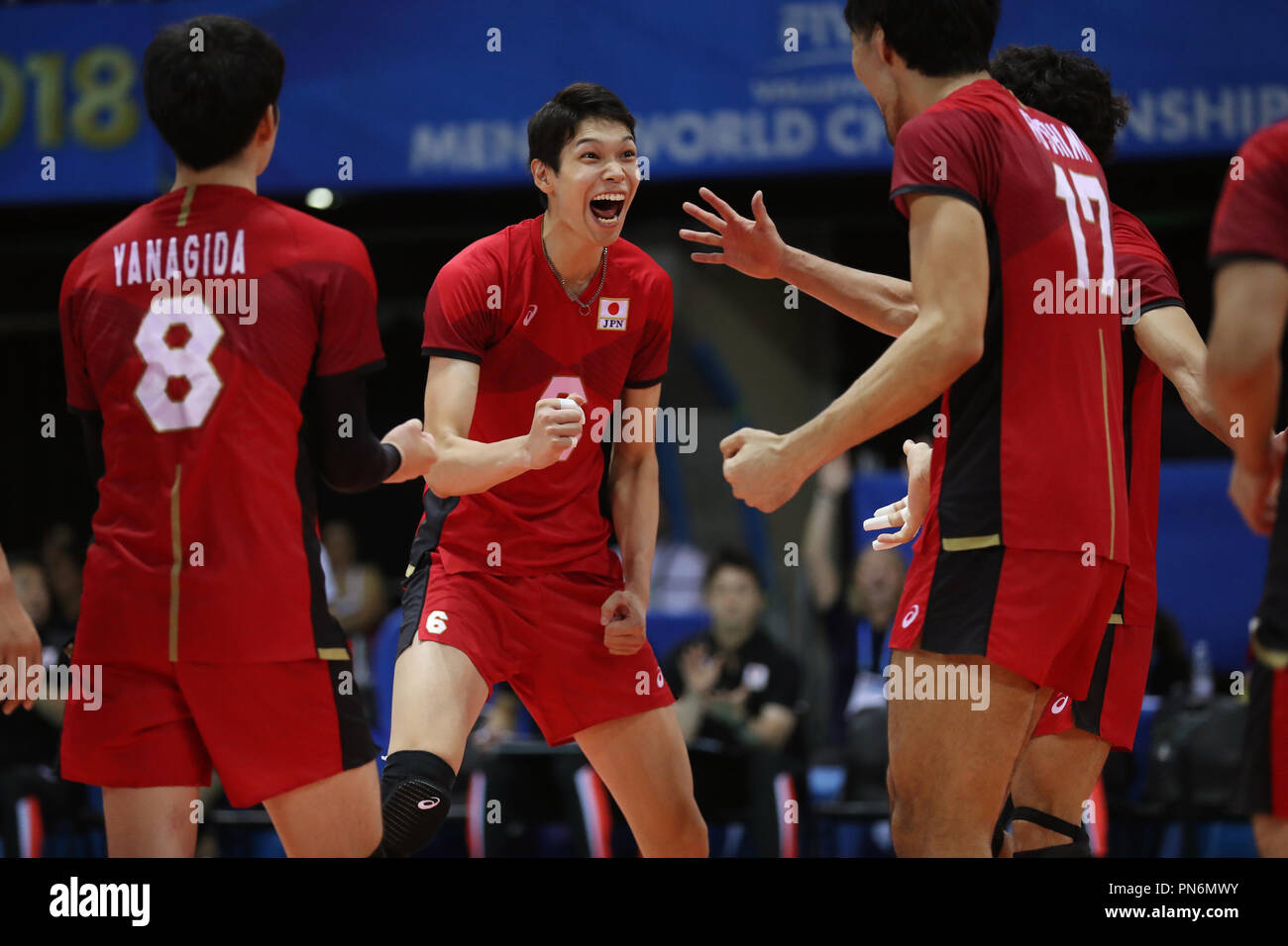 Florence, Italie. 18 Sep, 2018. (L-R) Masahiro Yanagida, Akihiro Yamauchi, Yamato Fushimi (JPN) Volleyball FIVB : Championnat du monde masculin de volley-ball Italie et Bulgarie 2018 Premier tour extérieure une correspondance entre le Japon 3-2 Argentine à Nelson Mandela Forum à Florence, Italie . Credit : Hirano et Yoshihige/AFLO/Alamy Live News Banque D'Images