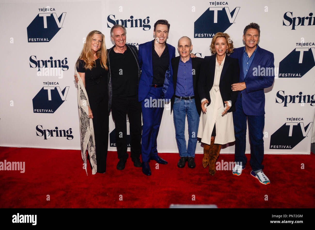 New York, NY, USA. Sep 20, 2018. La distribution, (L-R) Producteur exécutif Lori McCreary, Keith Carradine, Erich Bergen, Zeljko Ivanek 6.7/10 488, Téa Leoni et Tim Daly assiste à la première mondiale de TV Festival Tribeca Madame La Secrétaire (CBS) le 20 septembre 2018 à New York. Credit : Raymond Hagans Punch/media/Alamy Live News Banque D'Images