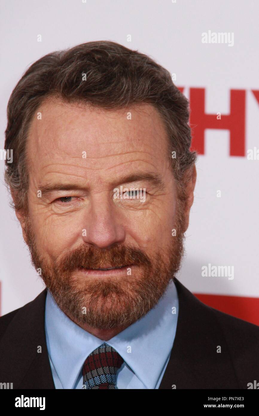 Bryan Cranston 12/17/2016 "pourquoi lui ?" Premiere au Regency Bruin Theatre de Los Angeles, CA Photo de Julian Blythe / HNW / PictureLux Banque D'Images