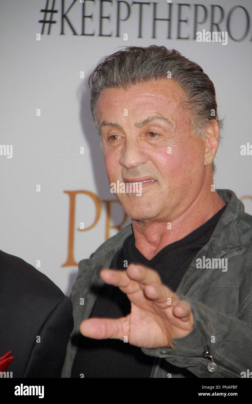 Sylvester Stallone 04/12/2017 La première de nous "la promesse" tenue au Théâtre chinois de Grauman à Hollywood, CA Photo par Izumi Hasegawa / / PictureLux HNW Banque D'Images Sylvester Stallone 04/12/2017 La première de nous "la promesse" tenue au Théâtre chinois de Grauman à Hollywood, CA Photo par Izumi Hasegawa / / PictureLux HNW Banque D'Images