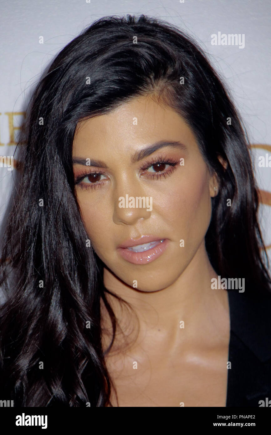 Kourtney Kardashian 04/12/2017 La première de nous "la promesse" tenue au Théâtre chinois de Grauman à Hollywood, CA Photo par Izumi Hasegawa / / PictureLux HNW Banque D'Images Kourtney Kardashian 04/12/2017 La première de nous "la promesse" tenue au Théâtre chinois de Grauman à Hollywood, CA Photo par Izumi Hasegawa / / PictureLux HNW Banque D'Images