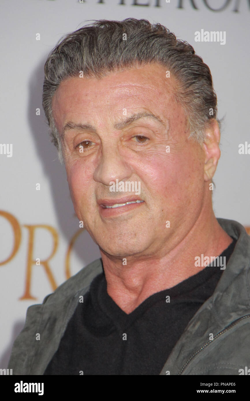 Sylvester Stallone 04/12/2017 La première de nous "la promesse" tenue au Théâtre chinois de Grauman à Hollywood, CA Photo par Izumi Hasegawa / / PictureLux HNW Banque D'Images Sylvester Stallone 04/12/2017 La première de nous "la promesse" tenue au Théâtre chinois de Grauman à Hollywood, CA Photo par Izumi Hasegawa / / PictureLux HNW Banque D'Images