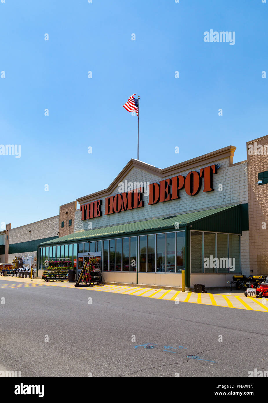 Parkesburg, PA, USA - 3 mai 2018 : Home Depot est un détaillant de fournitures à la maison d'amélioration avec plus de 2000 endroits qui vend des outils, bâtime Banque D'Images