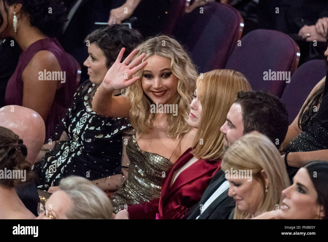 Jennifer Lawrence'S Heartbreaking Revelation About Emma Stone'S Hair In "Bugonia"! - 7ntfdwy