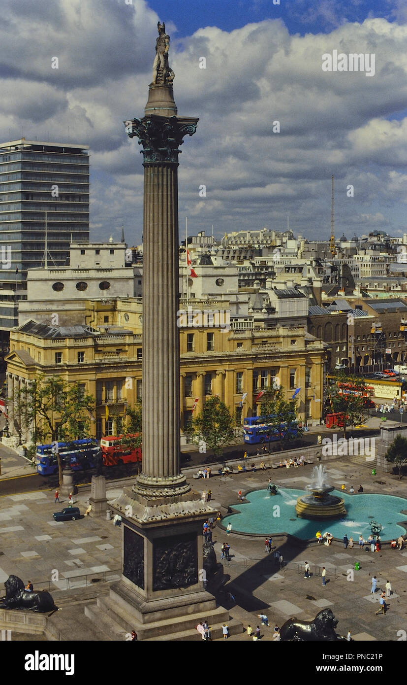 Trafalgar Square, Londres, Royaume-Uni. Circa 1980 Banque D'Images