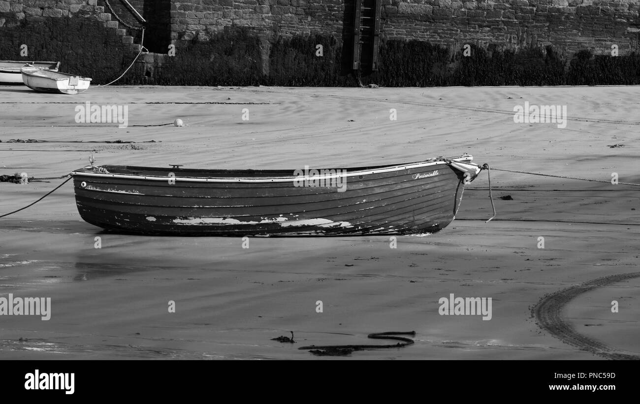 Bateau de pêche dans le port de Newquay Banque D'Images