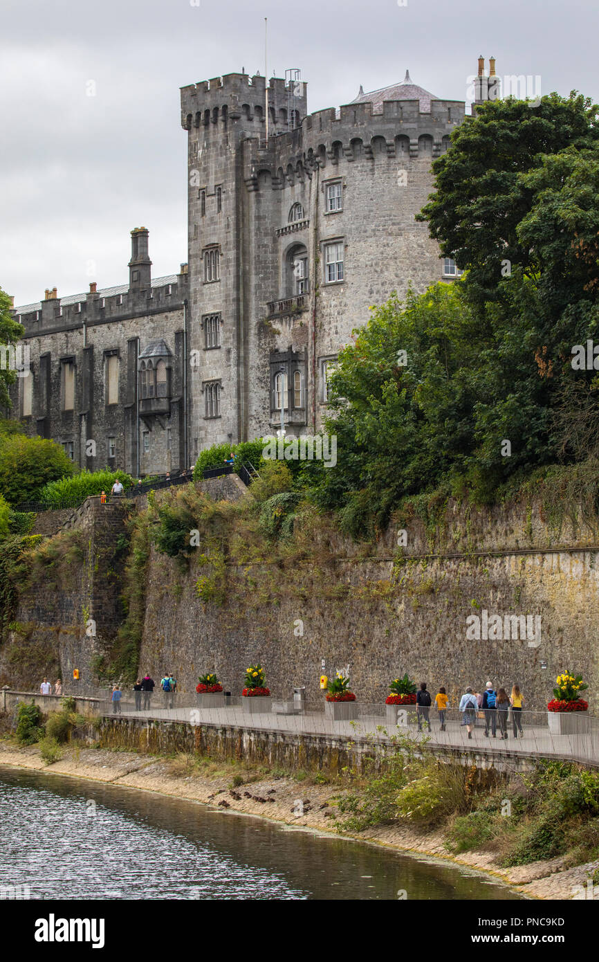 Kilkenny, République d'Irlande - 14 août 2018 : une vue de l'historique château de Kilkenny dans la ville de Kilkenny, République d'Irlande. Banque D'Images