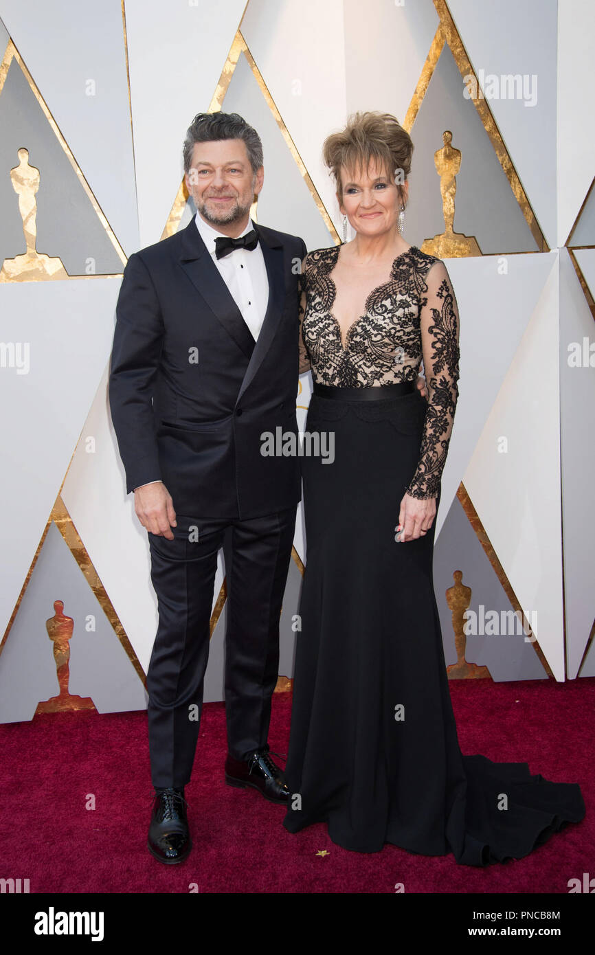 Andy Serkis et Lorraine Ashbourne arriver l'ABC de l'émission en direct 90e Oscars® au Dolby® Theatre à Hollywood, CA le dimanche, Mars 4, 2018. Référence #  33546 Fichier 022PLX pour un usage éditorial uniquement - Tous droits réservés Banque D'Images