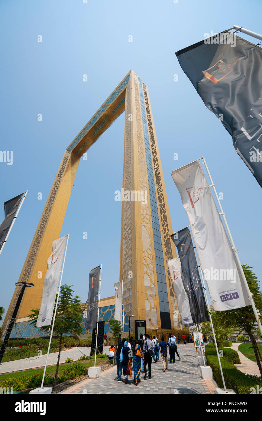 Le cadre de Dubaï , une nouvelle attraction touristique avec une forte concentration de vue, c'est-à DUBAÏ, ÉMIRATS ARABES UNIS, Émirats Arabes Unis Banque D'Images