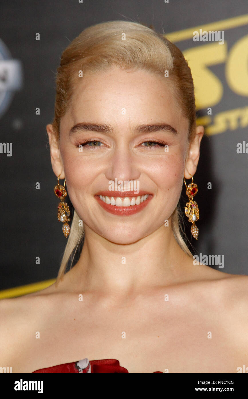 Emilia Clarke à la première de Lucasfilm's 'Solo : Une histoire de la guerre des étoiles' qui s'est tenue à Hollywood, CA, le 10 mai 2018. Photo par Joseph Martinez / PictureLux Banque D'Images