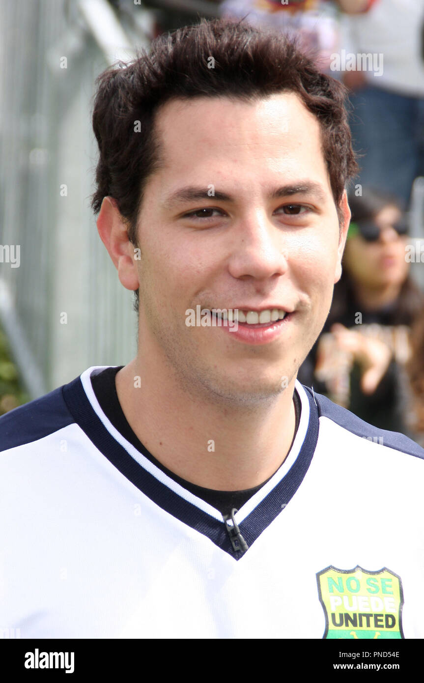 Christian Chavez de Rebelde au MTV Tr3s Rock N' Gol TV taping spéciale tenue au Home Depot Center de Carson, CA le mercredi, 31 mars, 2010. ROCK N' est diffusée en direct le 3 juin à 9:00pm (est) sur MTV Tr3s avec un autre post diffusion MTV2 premiere. Photo par Pedro Ulayan Pacifique Photo Presse. /PictureLux ChristianChavez #  de référence Fichier 04 33110PLX pour un usage éditorial uniquement - Tous droits réservés Banque D'Images