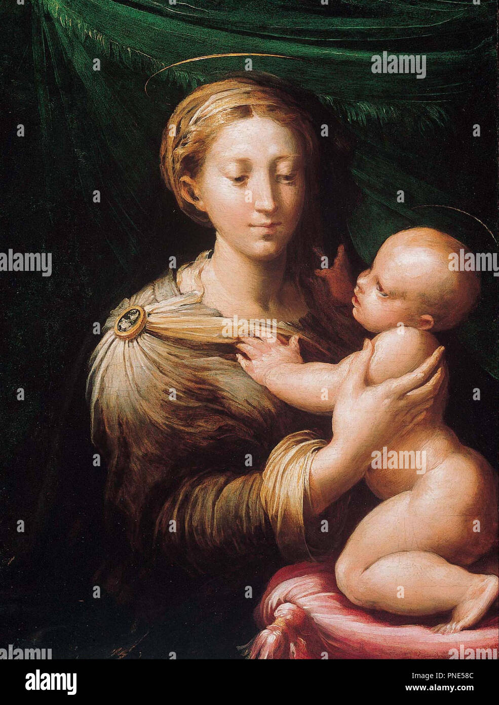 La Vierge et l'enfant. Date/Période : Ca. 1527-30. La peinture. Huile sur panneau. Hauteur : 44,80 mm (1,76 in) ; largeur : 34 mm (1,33 in). Auteur : PARMIGIANINO. Banque D'Images