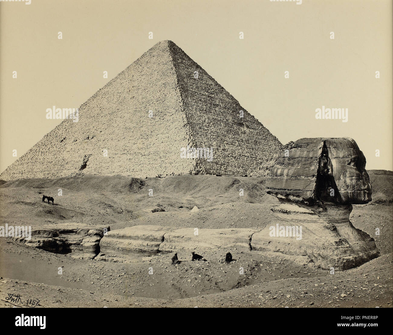La Grande Pyramide et le Sphinx, de l'Égypte. Date/période : 1858. L'albumine de mammouth. Largeur : 19.5 in. Hauteur : 15.44 (en image). Auteur : Francis Frith. Banque D'Images
