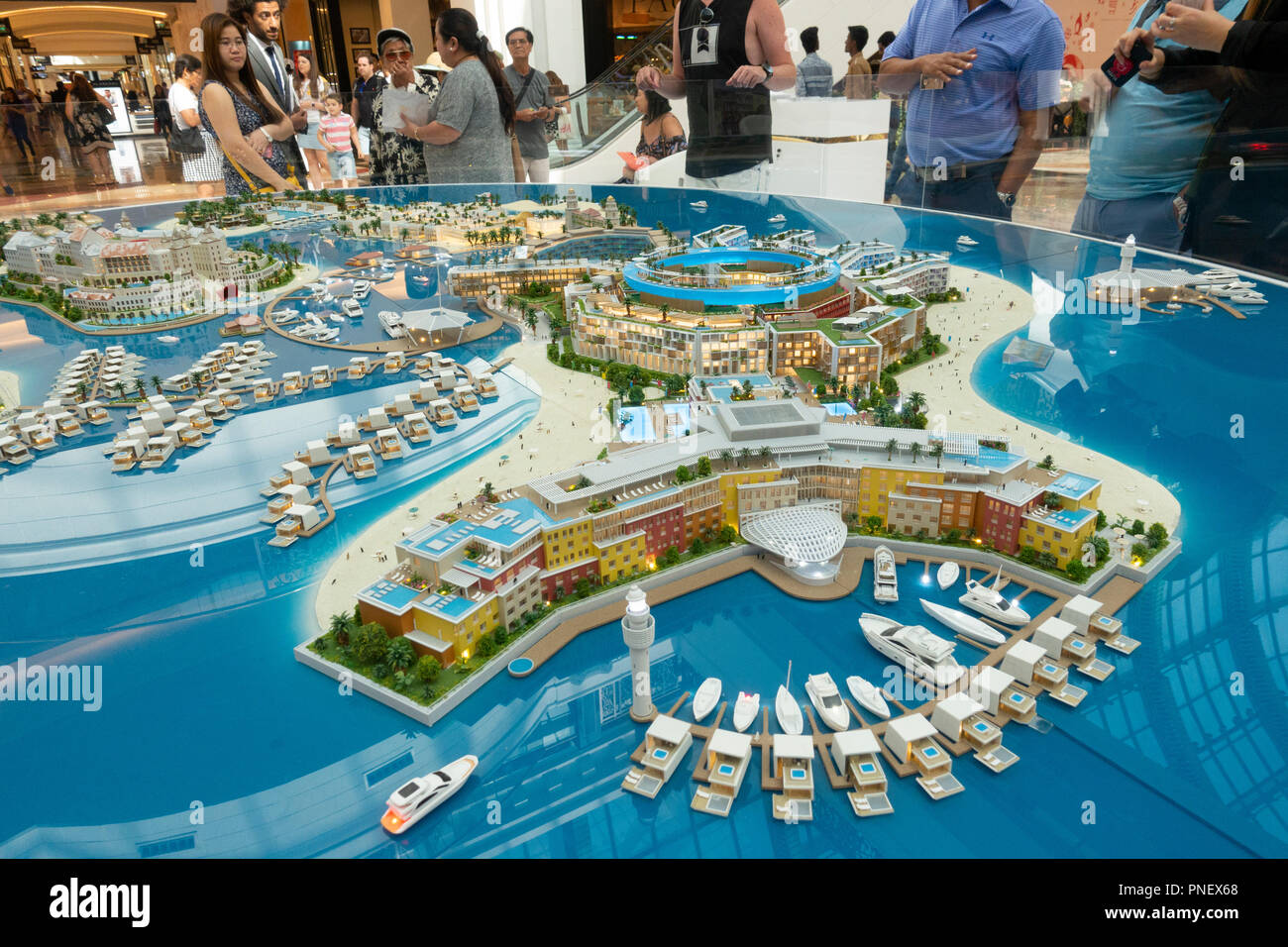 Modèle de projet de développement de la propriété nouvelle appelée le Cœur de l'Europe à être construit au large du monde à Dubaï, Émirats arabes unis. Le développement vise à investo Banque D'Images