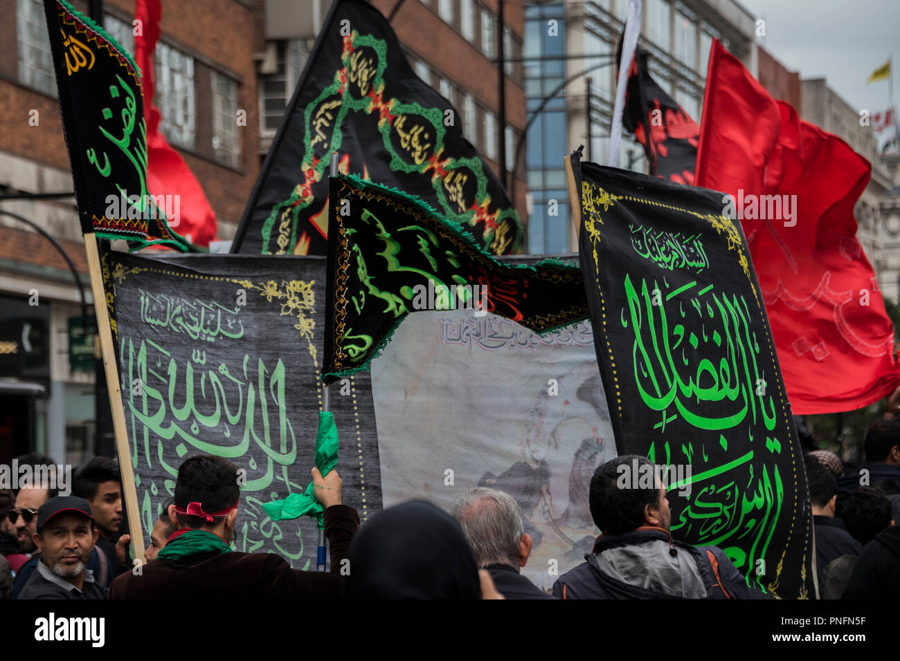 Londres, Royaume-Uni. 20 Sep 2018. Jour Ashura - mars mars musulmans britanniques d'Oxford Street pour commémorer la mémoire de Hussain, le petit-fils du martyr Prohète Muhamed. Crédit : Guy Bell/Alamy Live News Banque D'Images