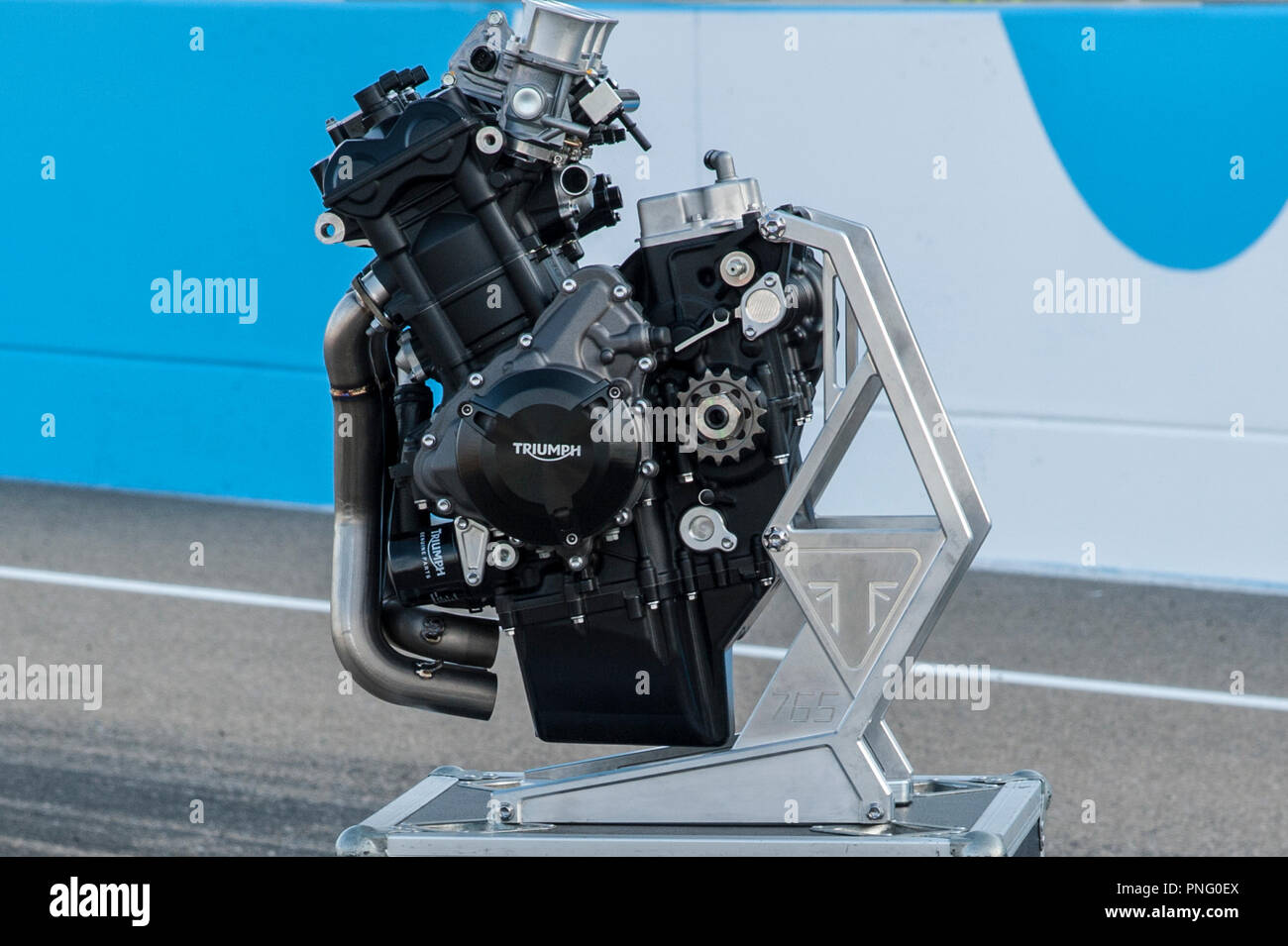 21 septembre 2018, Ciudad del Motor de Aragon, Alcaniz, Espagne ; Moto GP  d'Aragon, Triumph Moto2 Présentation du moteur Triumph fournira des moteurs  pour Moto2 GP dans la saison 2019-2020 Photo Stock - Alamy
