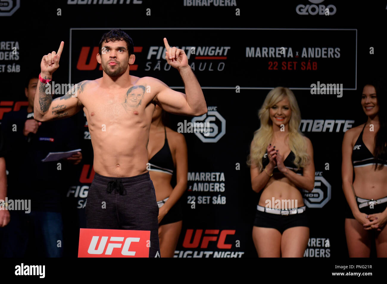 Sao Paulo, Brésil. 21 sept 2018. PESAGEM UFC Fight Night MARRETA X ANDERS - Dans l'équilibre Renan Barao au cours de la pesée de l'UFC Fight Night - Marreta vs Anders. Ibirapuéra gymnase. São Paulo-SP. (Photo : Reinaldo Reginato/Fotoarena) Crédit : Foto Arena LTDA/Alamy Live News Banque D'Images